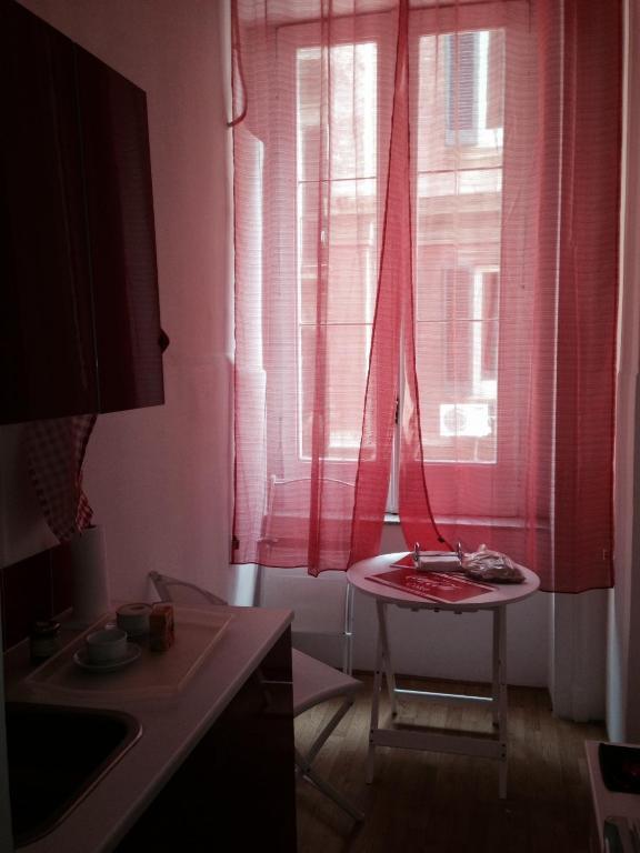 La Dimora Dei Baroni Bed & Breakfast Наполи Стая снимка